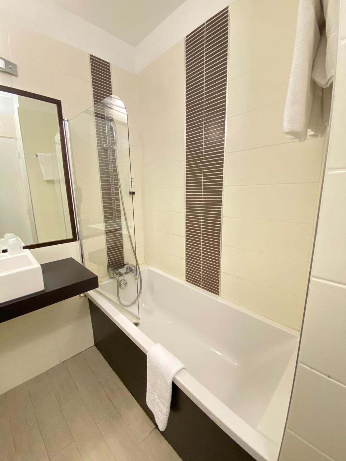 Contact Hotel Des Etats-Unis Тулуза Экстерьер фото