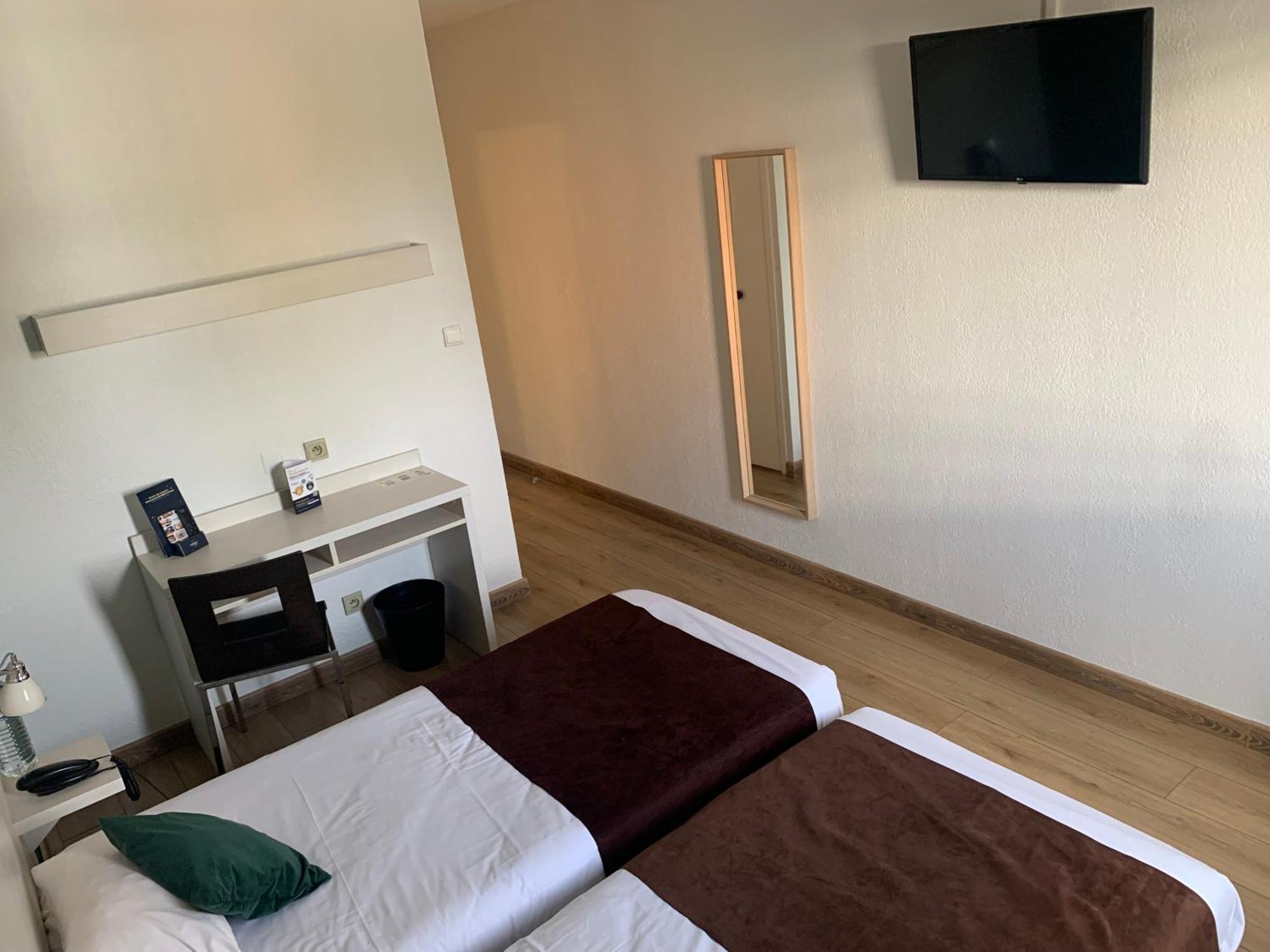 Contact Hotel Des Etats-Unis Тулуза Экстерьер фото