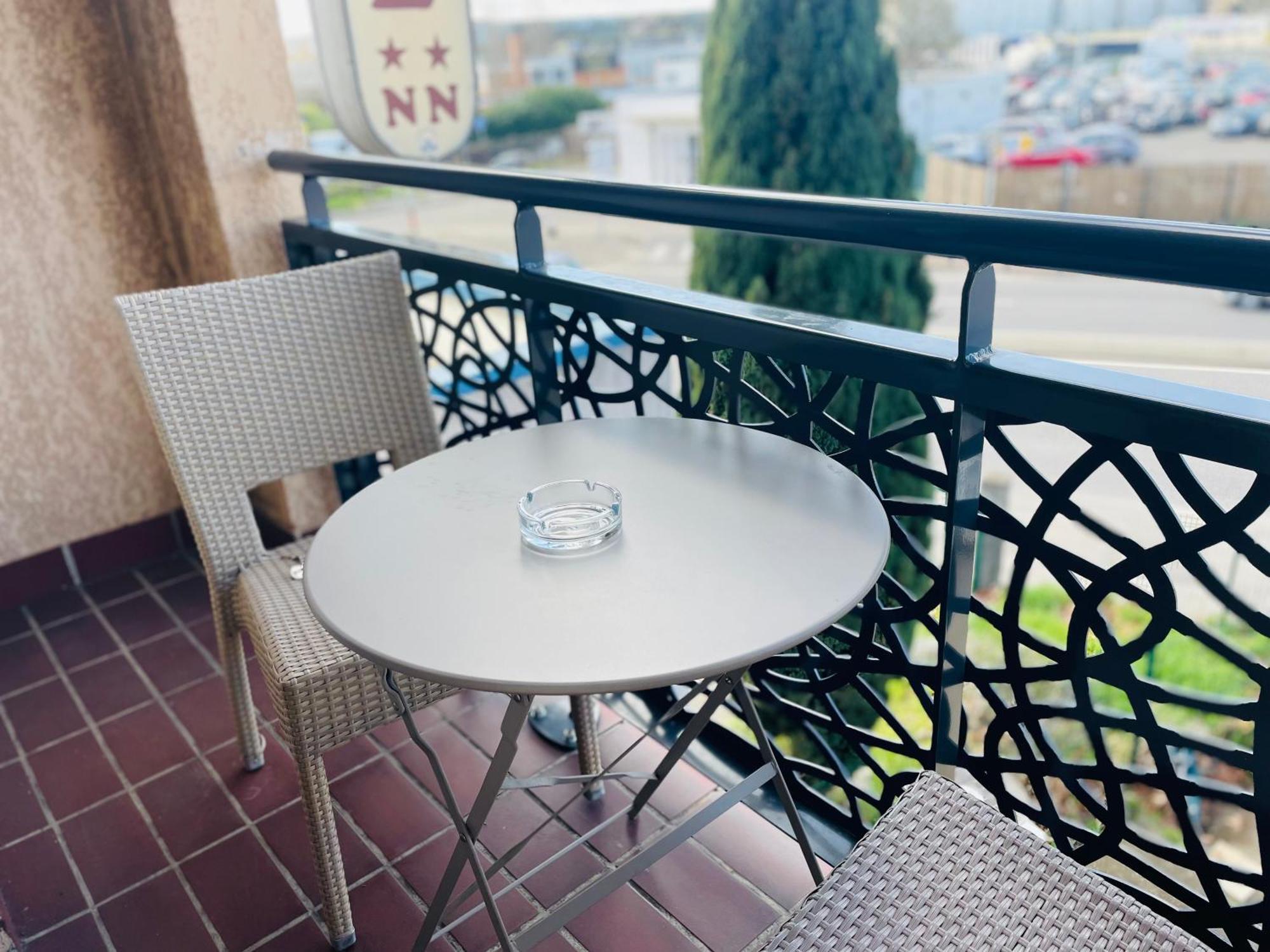 Contact Hotel Des Etats-Unis Тулуза Экстерьер фото